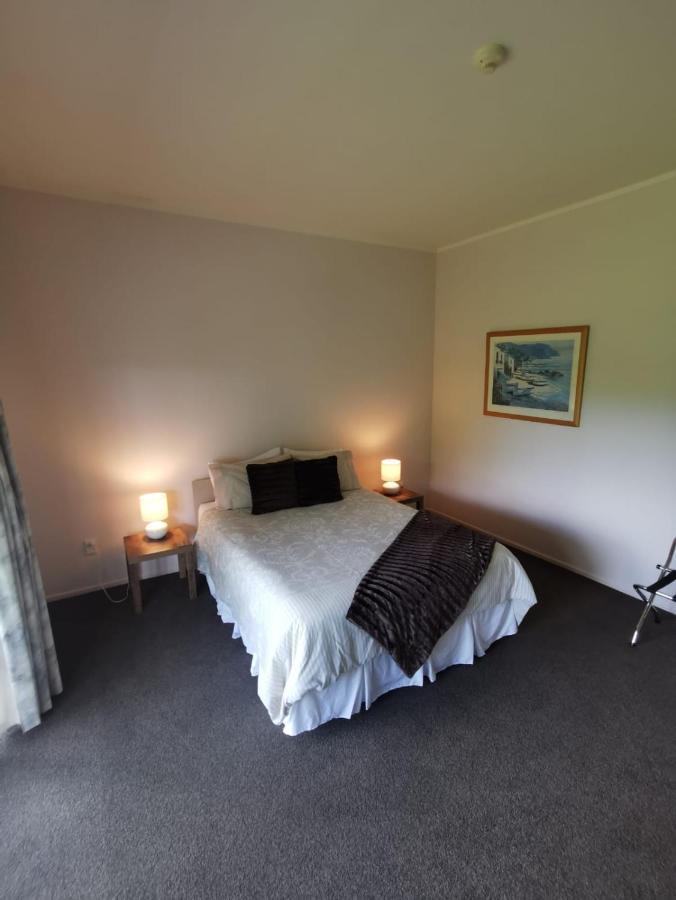 Bed and Breakfast Matakohe House Екстер'єр фото